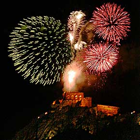 Rhein-in-Flammen-Feuerwerk bei Koblenz von der Festung Ehrenbreitstein